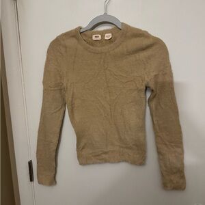 Women’s Medium Levi's Long-sleeve Beige Fuzzy “Bunny” Sweater